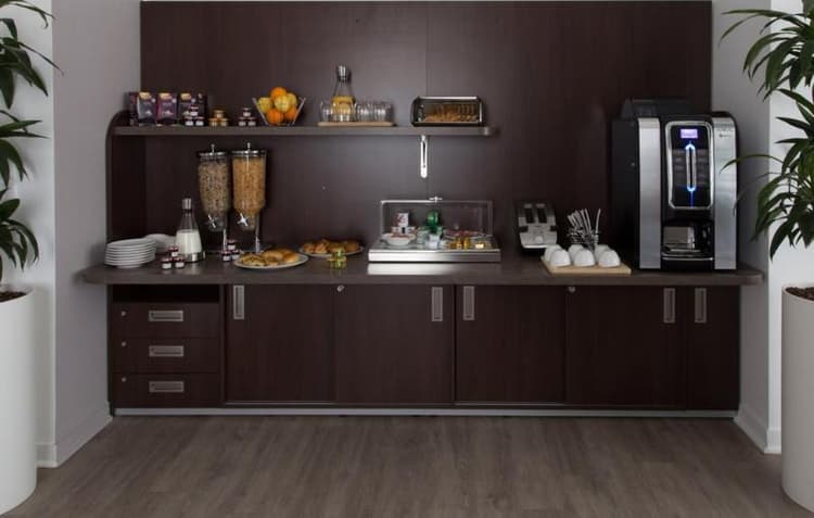 TWENTY BUSINESS FLATS