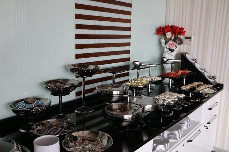 Business Grand Hotel