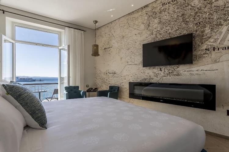 Seaview Luxury Retreat