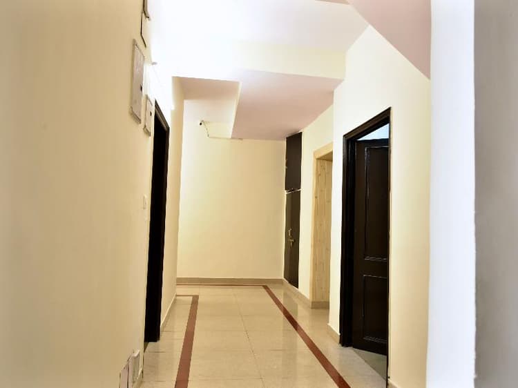 Flagship 8421 Hotel Seven Hills