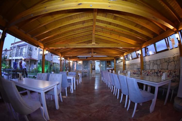 Kemerlihan Deluxe Hotel