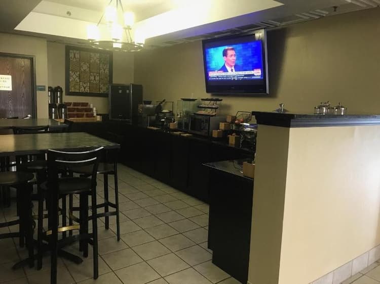 Econo Lodge Waynesboro Area