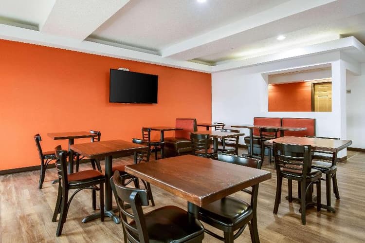 Econo Lodge Indianapolis