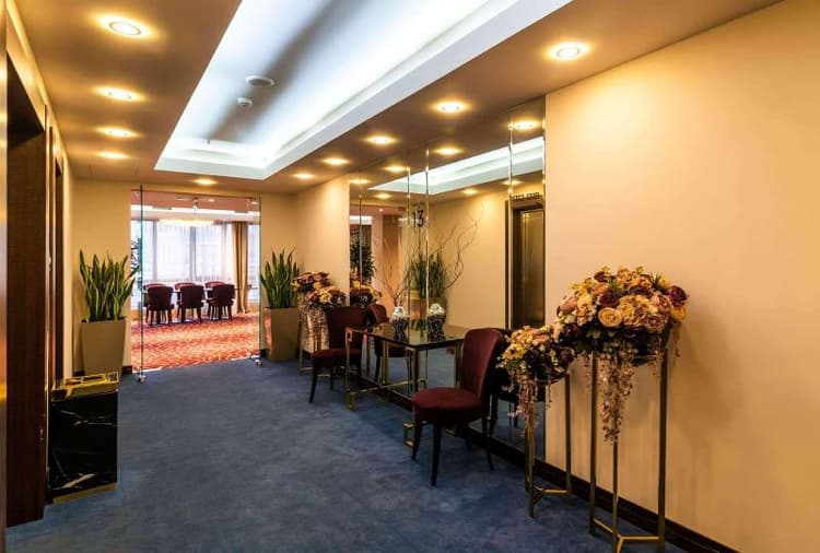 Ramada Hotel and Suites by Wyndham Yerevan