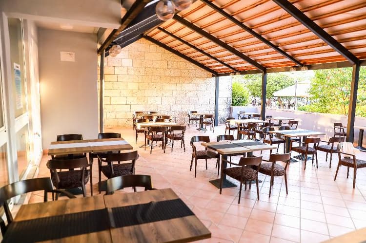 Hotel Lumbarda (New Management 2023)