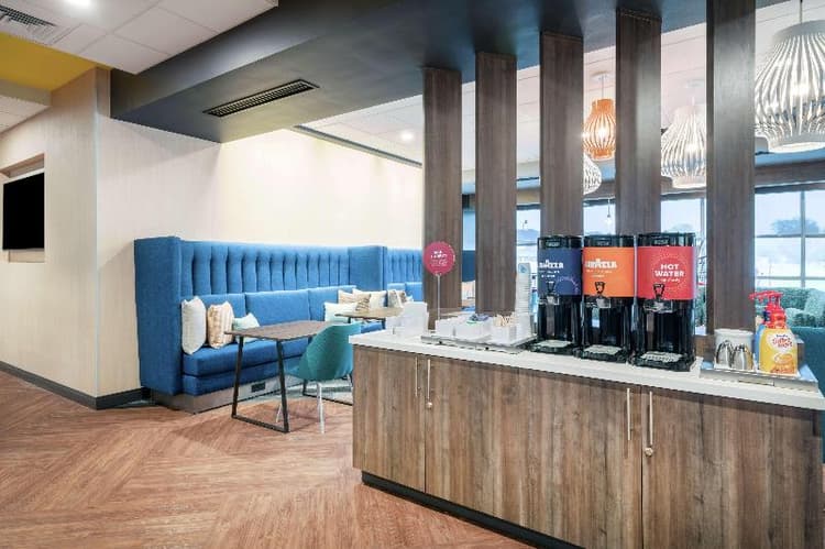 Tru by Hilton Greenville