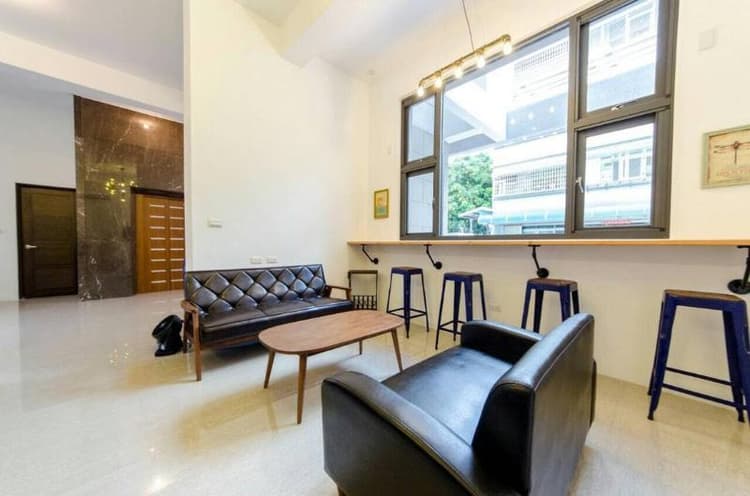 Yachuan Hostel