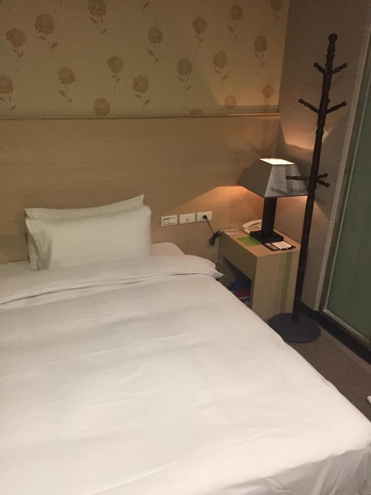 Royal Hotel