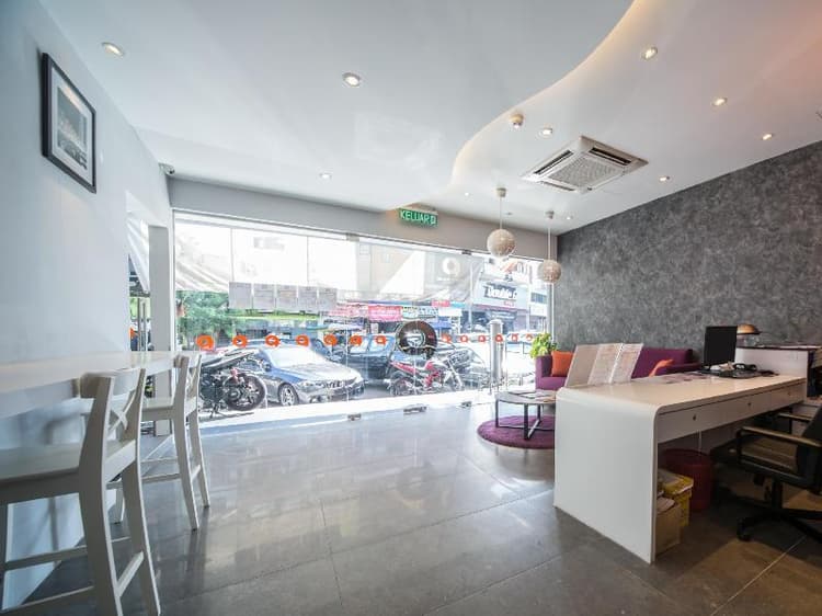 Orange Premier Hotel Taman Segar