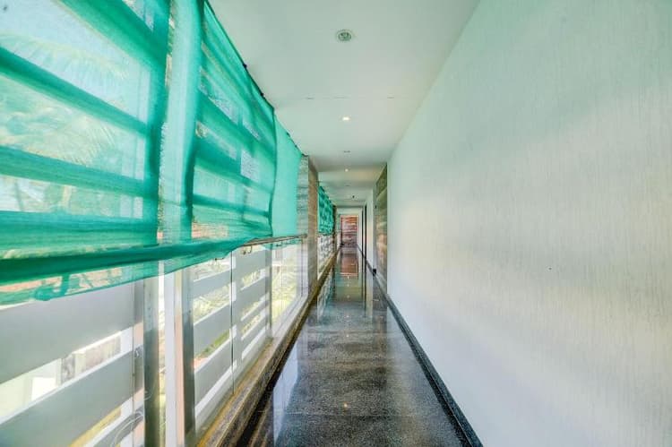 Fabhotel King S Court