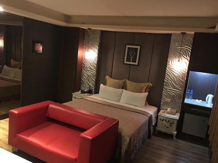 Discovery Motel - Tucheng