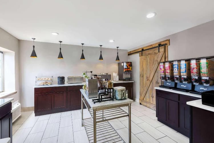 La Quinta Inn & Suites Goodlettsville - Nashville