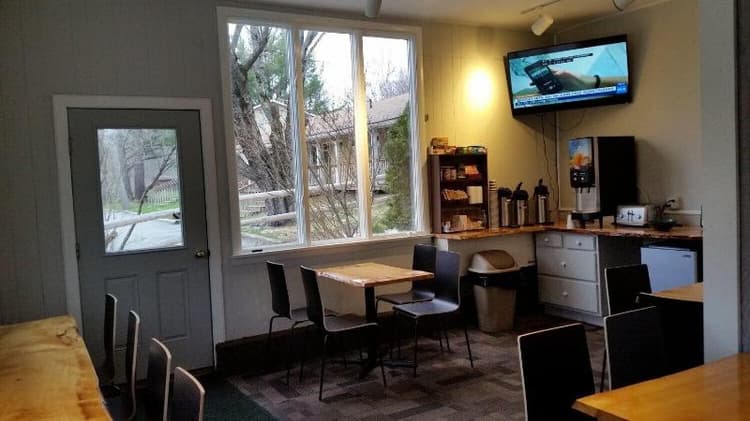 Stowe Motel Snowdrift