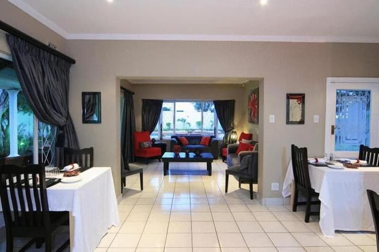 La Loggia Bed And Breakfast On Portland