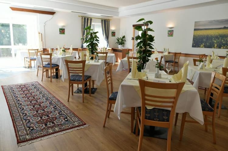 Thermenhotel Vier Jahreszeiten