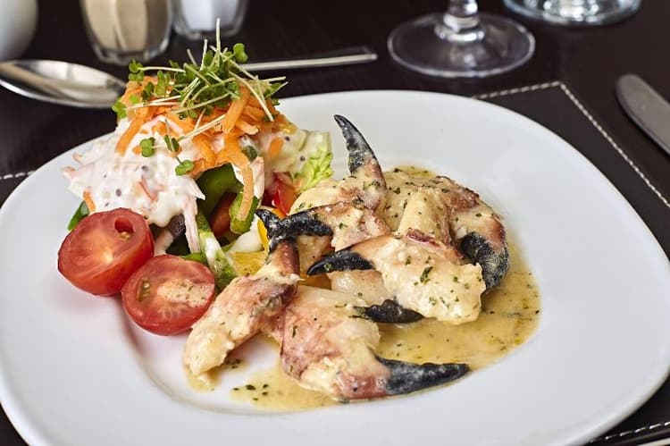 Farmers Kitchen Hotel