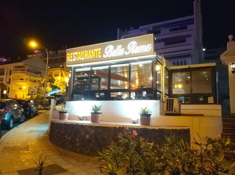 Port Royal Apartments