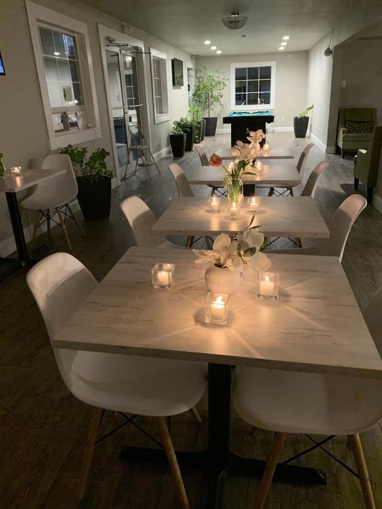 Stratus Suites - Boutique Hotel