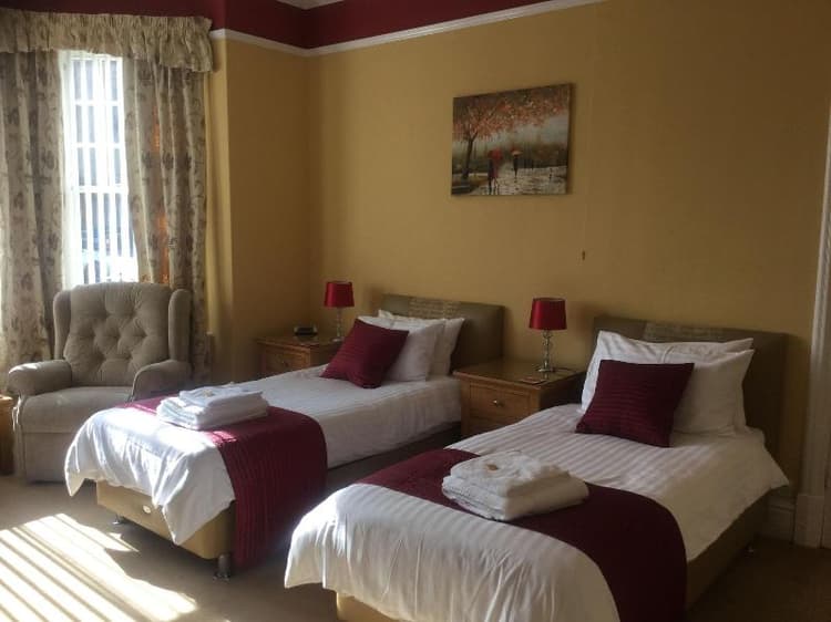 Glenora Guest House