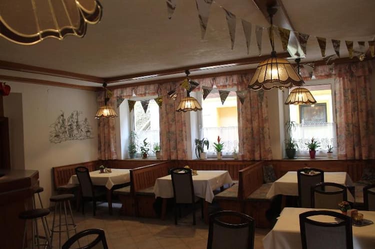 Gasthof - Pension Waldhof