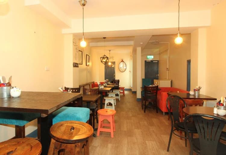 Tom Dick and Harriet's