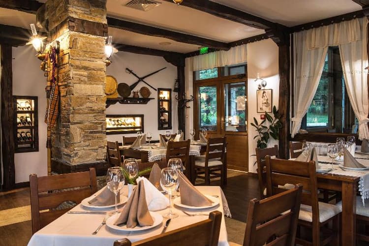 Mountain Lake Hotel