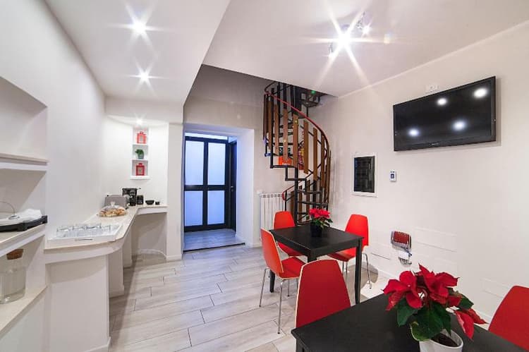 Dada Suites