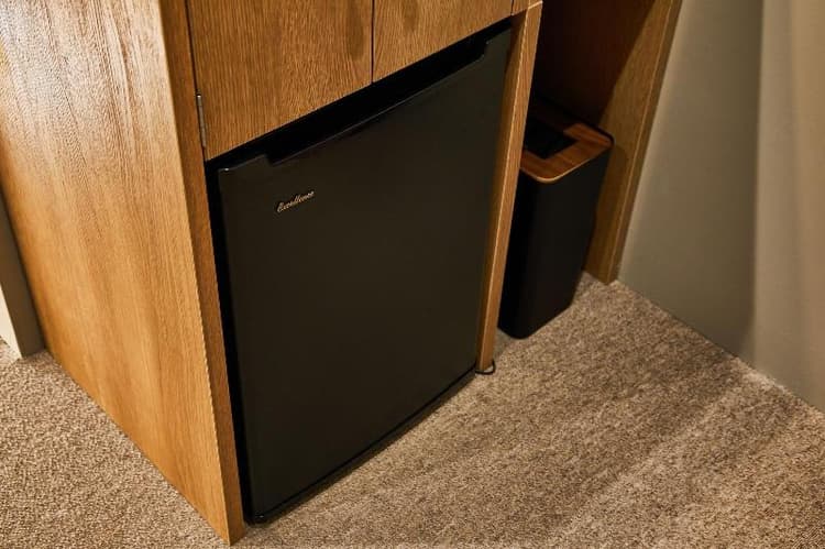 mizuka Imaizumi II-unmanned hotel-