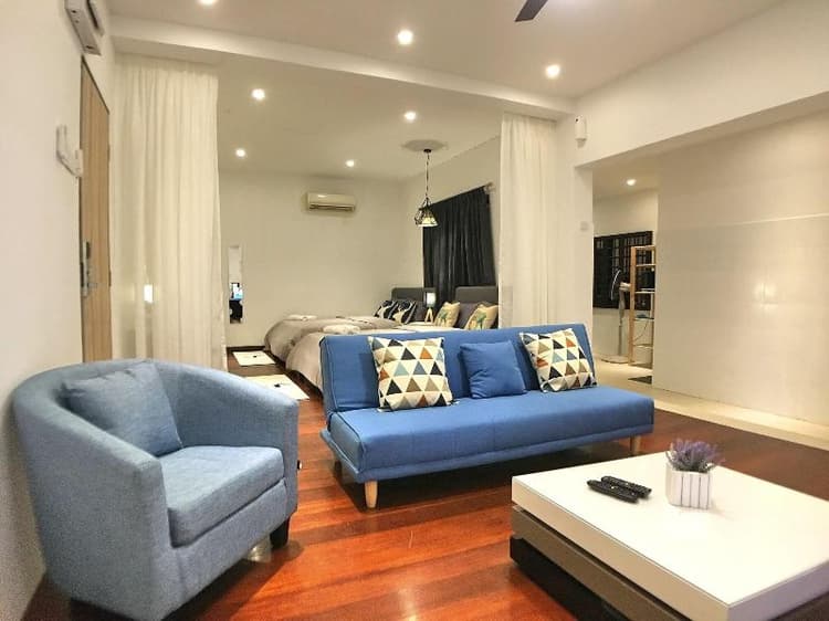 iBook 8 -Superior 1Bedroom Gurney Suites