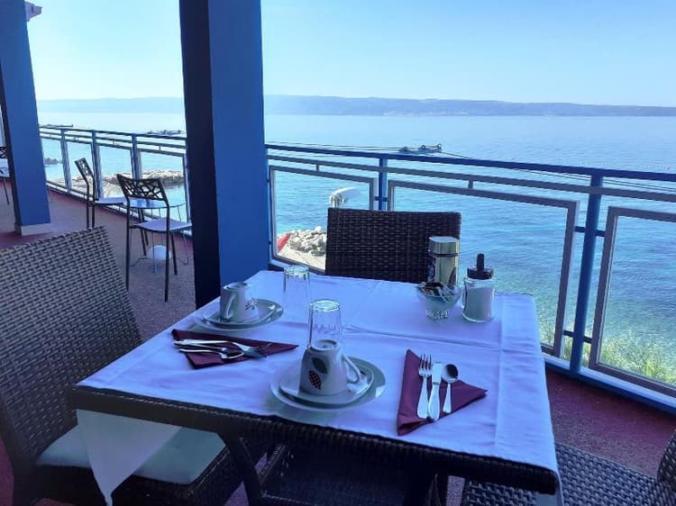 Beachfront Apartmants Zanic