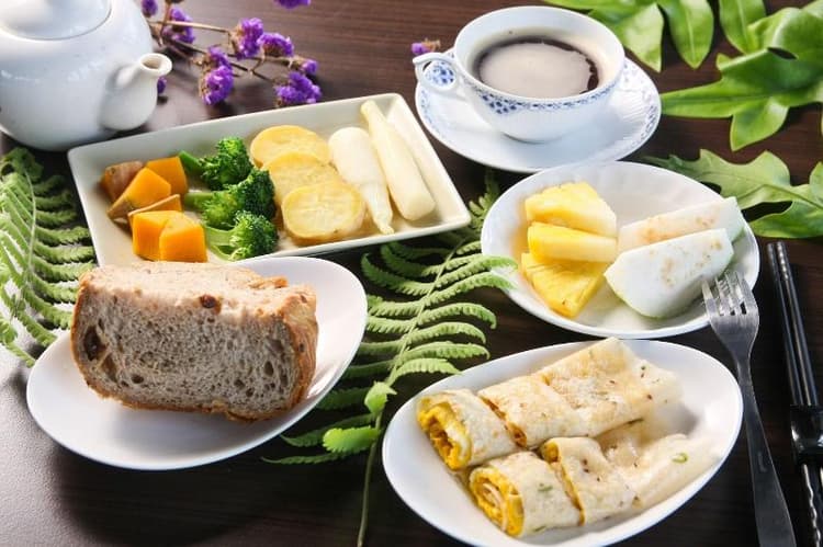 Beauty Spring And Harvest B And B