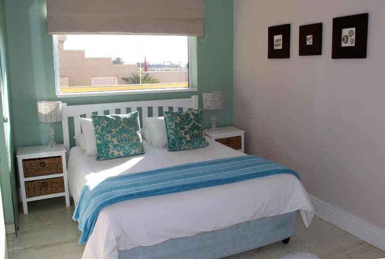 Dolphin Inn Guest House