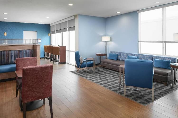 Towneplace Suites By Marriott Tampa South