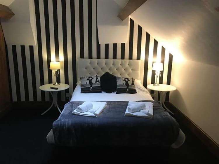 The Swan Hotel Smoke Taphouse