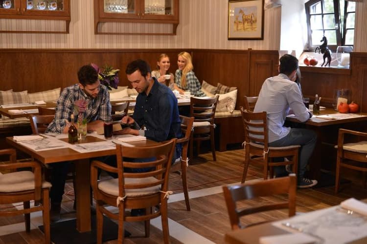 Dworzysko Hotel & Restaurant