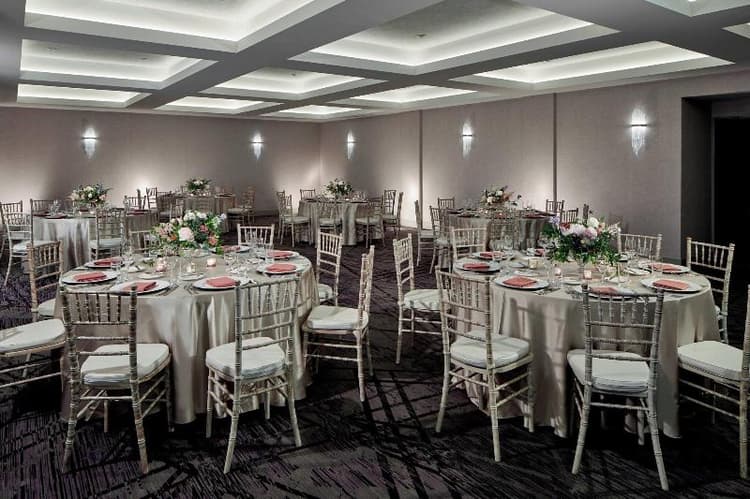 The Del Monte Lodge Renaissance Rochester Hotel &