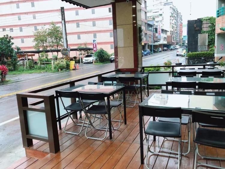 Jiaoxi Hot Springs Hotel