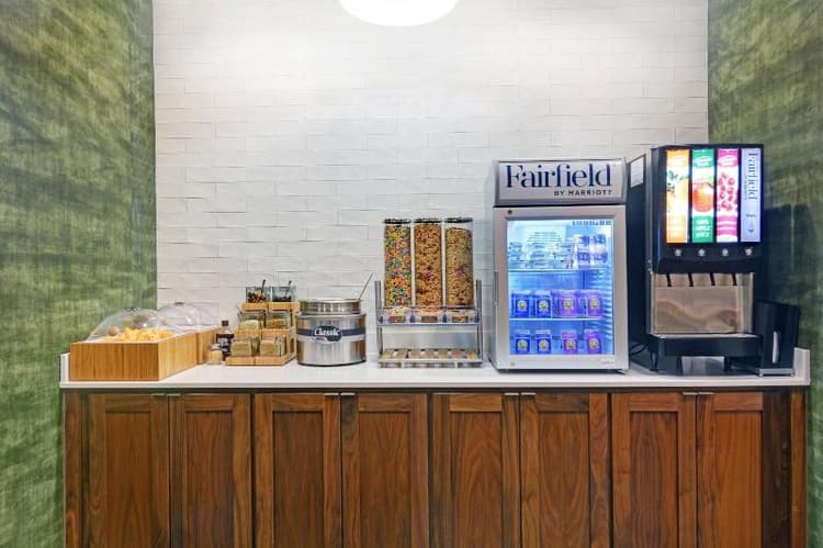 Fairfield Inn & Suites By Marriott Houston Nasa/We