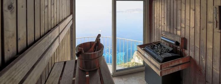 Chateau De La Chevre D Or