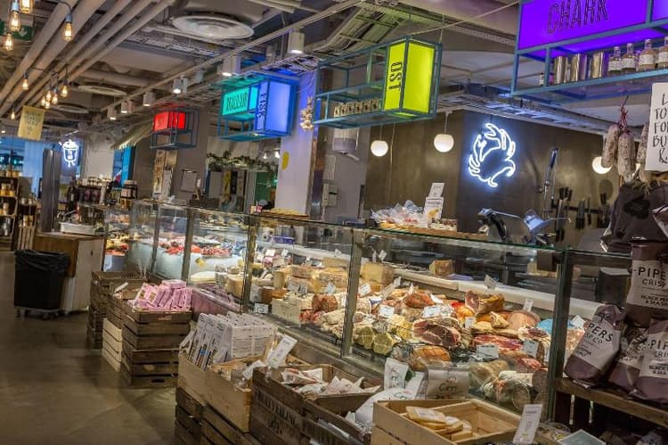 Hotel With Urban Deli