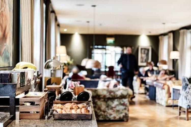 Hare And Hounds Hotel