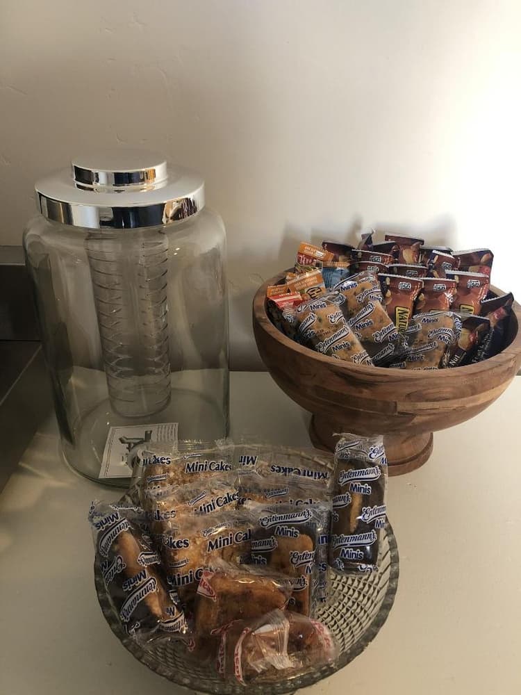 Blue Sage Inn & Suites