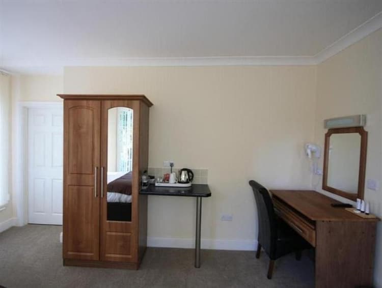 The Lawns Guest House