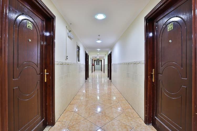OYO 429 Hamsat Taiba Hotel