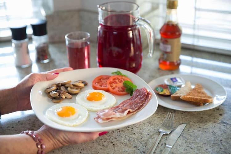 Rustic Manor Bed And Breakfast