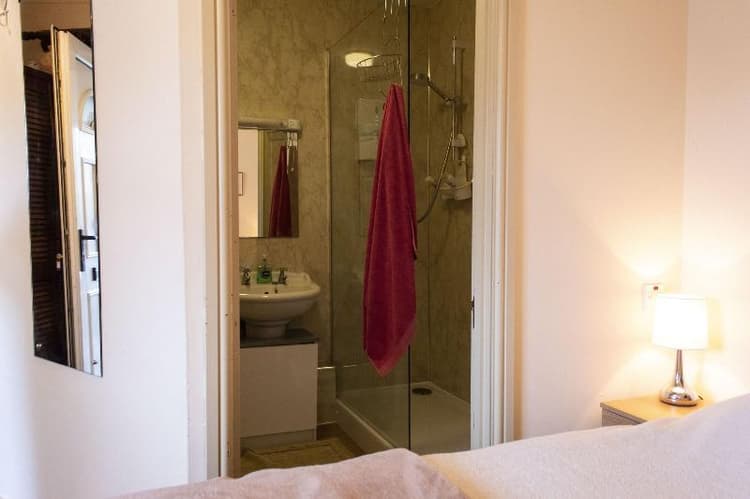 Manor Farm Bed And Breakfast