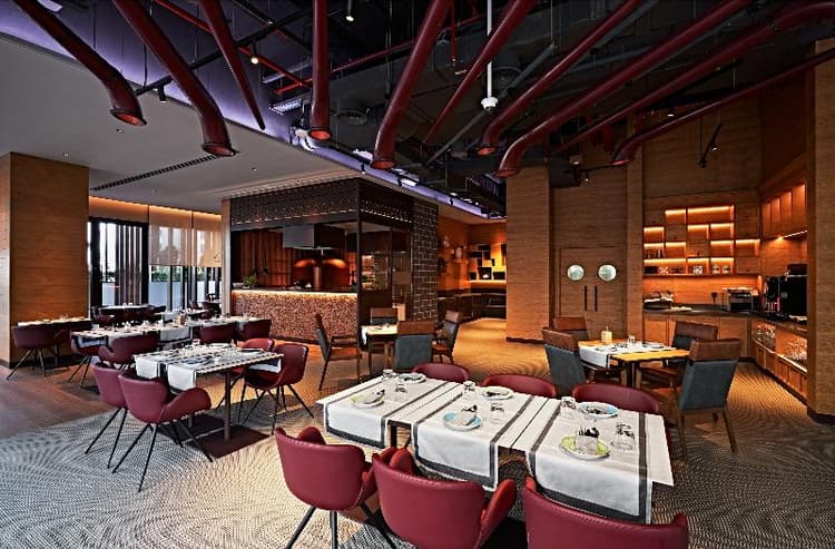 Revier Hotel - Dubai