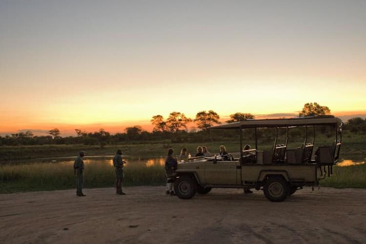 Rhino Post Safari Lodge