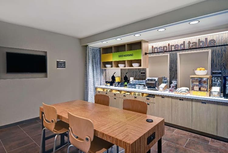 Home2 Suites by Hilton Atlanta Airport North