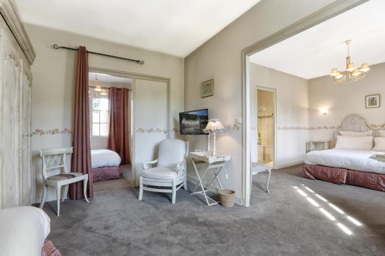 Logis Hotel Charbonnel